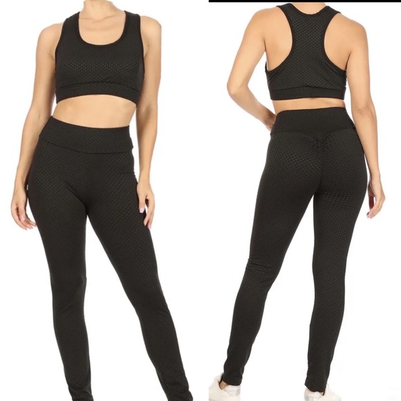 Active 2 Piece Set with Cropped Racerback Tank & Yoga waistband w Butt Lifting - Picture 1 of 3